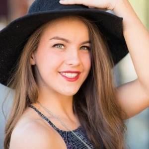 Meet your Posher, Natalie